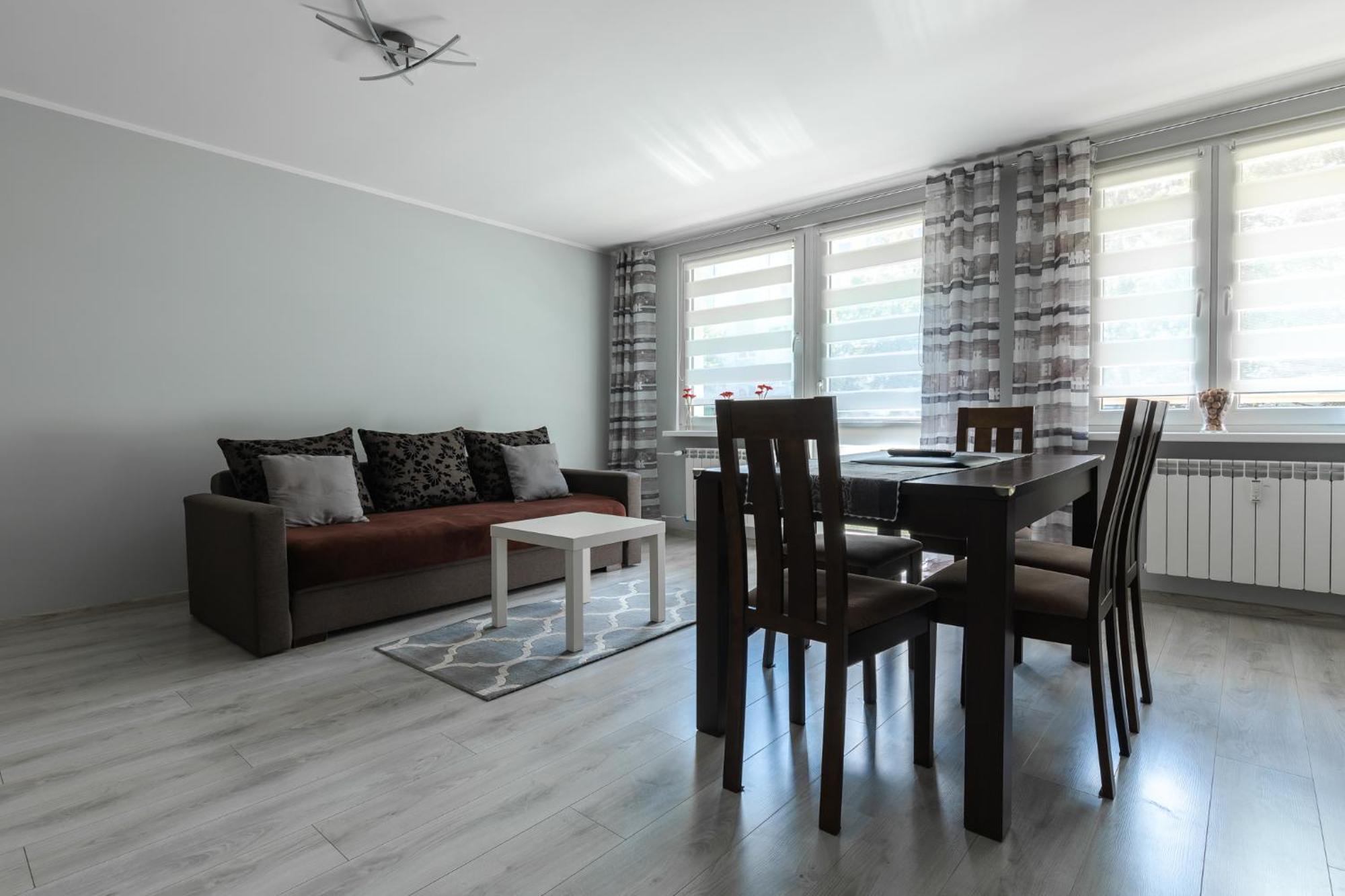 Apartment Przy Termach Cieplickich Julcia *